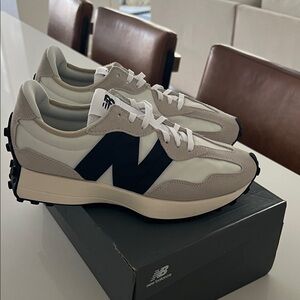 NWT New Balance Women’s 327’s White and Black Sneakers
